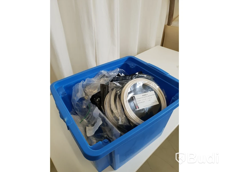 Parti med tdfiberoptik anslutningskablar och kabelgenomföringar fiber