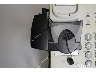 Telefon - panasonic KX-NT366 ink lurlyftare och Headsetladdare från Plantronics.