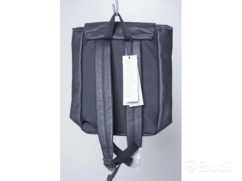 Ryggsäck - Eastpak Casyl Black Ink Leather. Nypris 1550kr