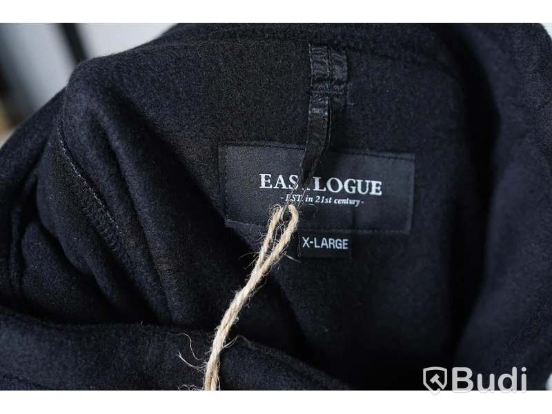 Jacka - EASTLOGUE Quilting Pullover (Storlek XL). Nypris 2500kr