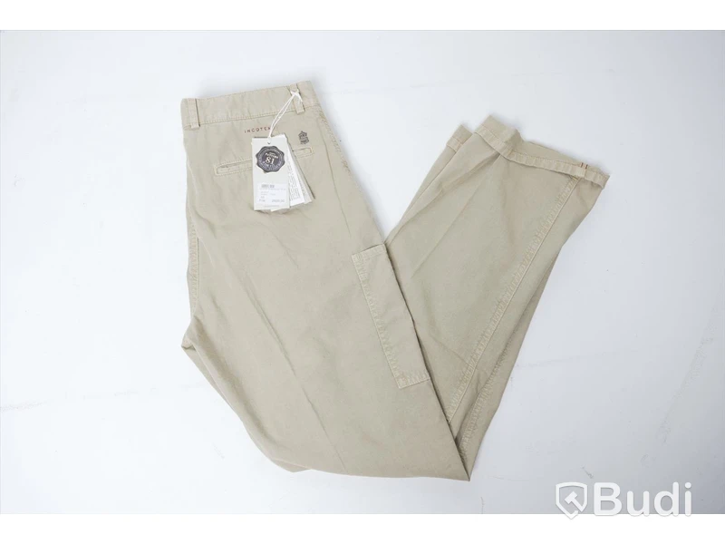 Byxor - Incotex Slacks Latte Wide Fit (W32). Nypris 2500kr