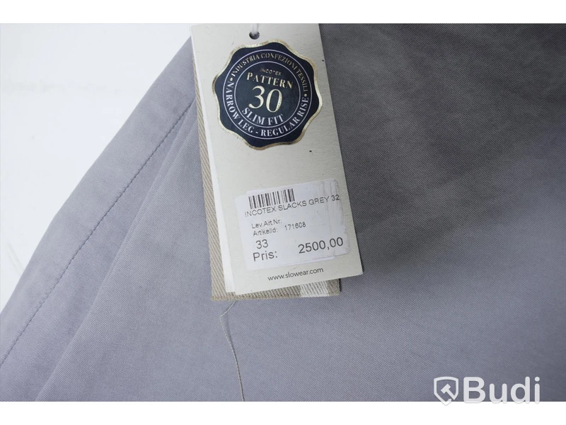 Byxor - Incotex Slacks Grey Slim Fit (W33). Nypris 2500kr