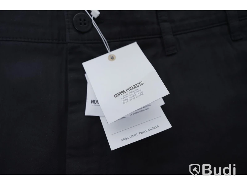 Shorts - Norse Projects Aros Light Twill (W34). Nypris 1000kr