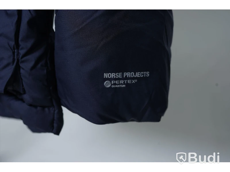 Jacka - Norse Projects Willum Down Pertex Quantum (Storlek L). Nypris 5479kr