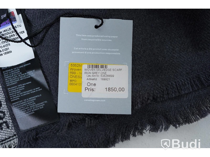 Halsduk- Canada Goose Woven Selvedge Scarf Merino Ull (Storlek one size) Nypris 1850kr