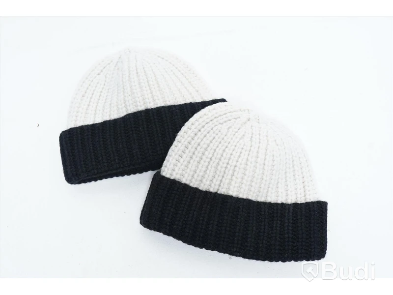 2st Mössor- Hackett London The terrace chunky knit (storlek Onesize)