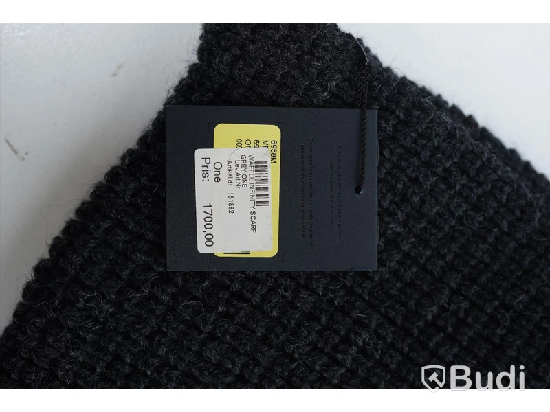 Halsduk- Canada Goose x MACKIE Waffle infinity scarf (Storlek one size) Nypris 1700kr