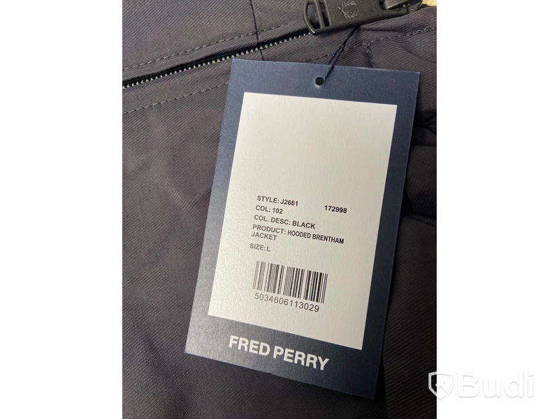 Jacka - Fred Perry Hooded Brentham (Storlek L). Nypris 1899kr