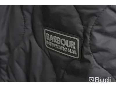 Väst - Barbour, Accelerator race gilet, Svart (Strl XL)  Ca Nypris: 1100 kr