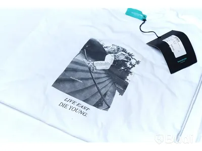 3 pack T-shirts - 1st backside club, 2st Polar Skate (Storlek XXL). Nypris 1398kr