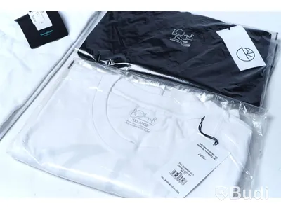 3 pack T-shirts - 1st backside club, 2st Polar Skate (Storlek XXL). Nypris 1398kr