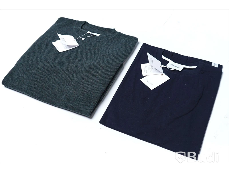 T-shirt & Lammull tröja - Norse Projects (Storlek M). Nypris 2299kr.
