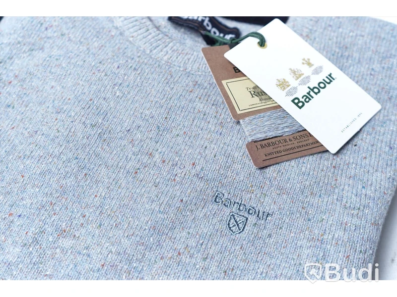 Stickad tröja & T-shirt - Barbour (Storlek M). Nypris 1729kr.