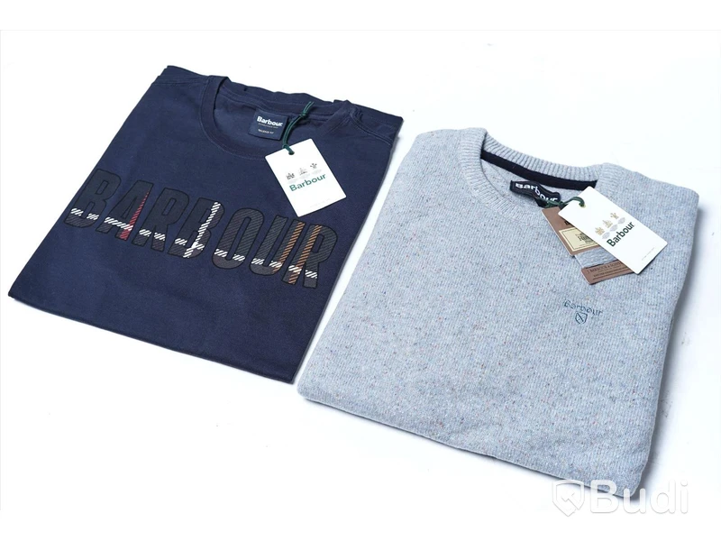 Stickad tröja & T-shirt - Barbour (Storlek M). Nypris 1729kr.