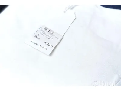 2 pack långärmade T-shirts - Universal Works & Champion (Storlek S & M). Nypris 1450kr.