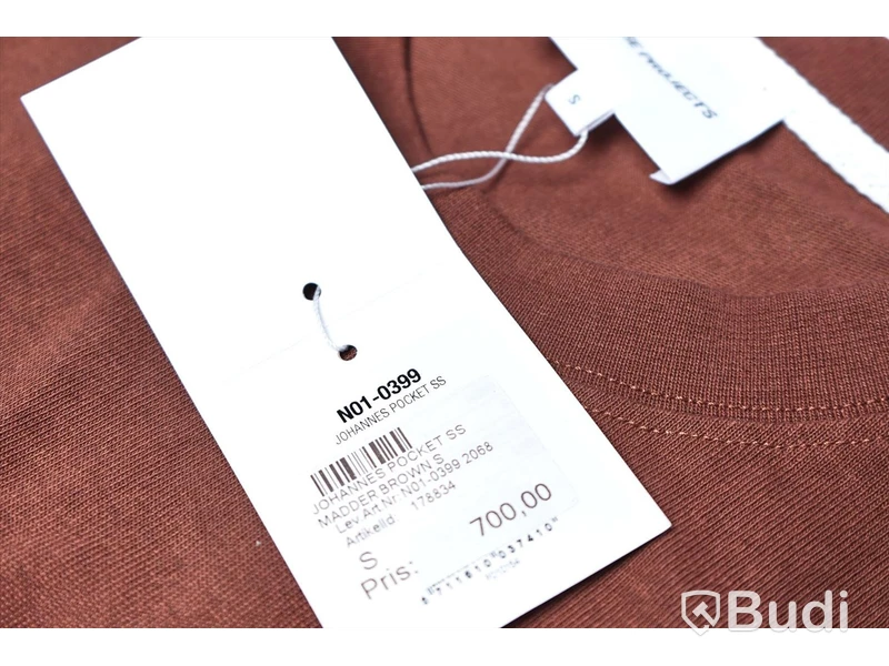 Långärmad- & T-shirt- Norse Projects  (Storlek S). Nypris 1700kr.