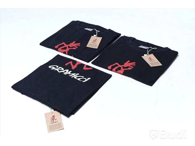 3 pack T-shirts - Gramicci (Storlek L). Nypris 1800kr.