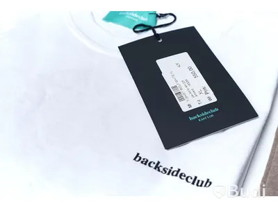 2 pack T-shirts - Backside club & Universal Works (Storlek XL). Nypris 1200kr