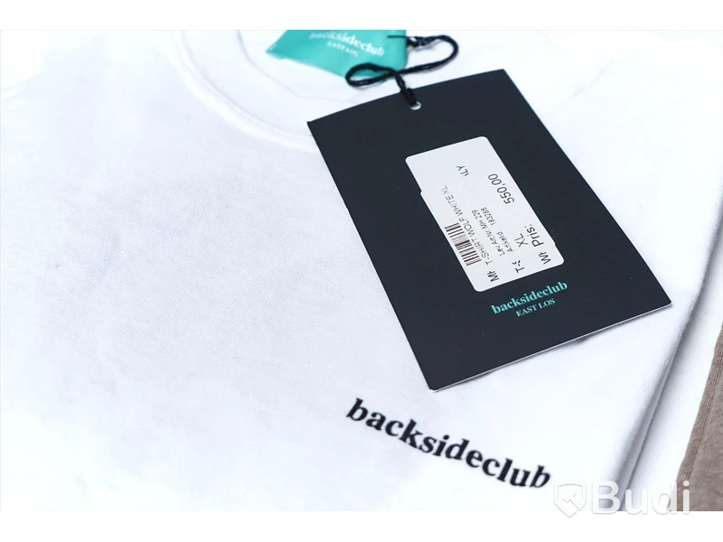 2 pack T-shirts - Backside club & Universal Works (Storlek XL). Nypris 1200kr