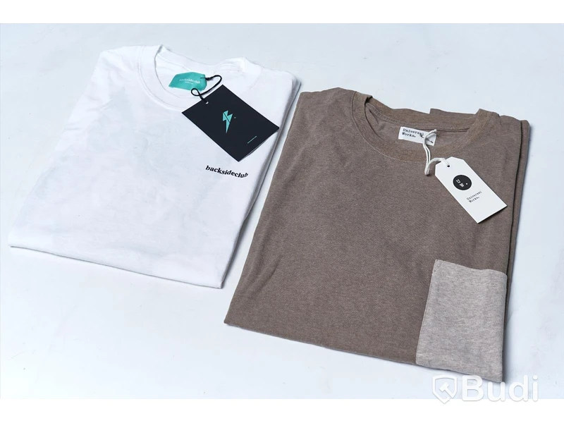 2 pack T-shirts - Backside club & Universal Works (Storlek XL). Nypris 1200kr
