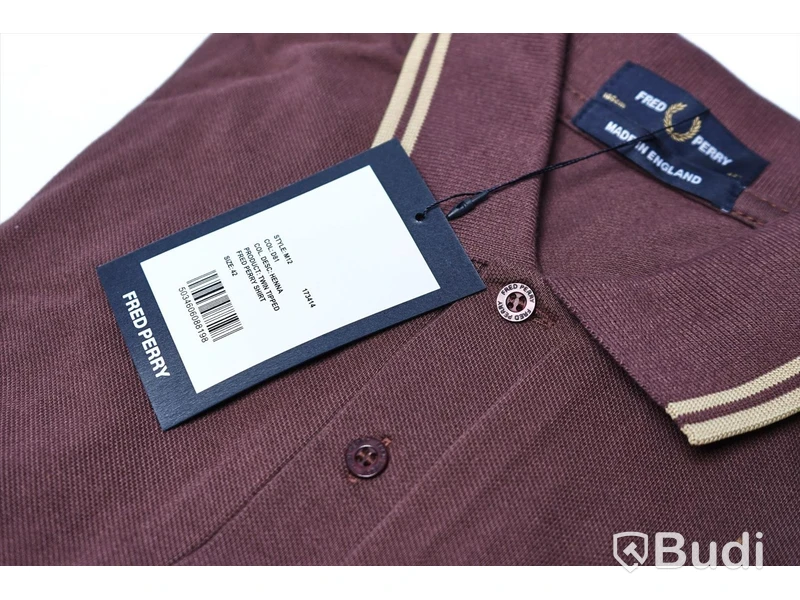 2 pack Piké skjortor - Fred Perry (Storlek 42). Nypris 1798kr.