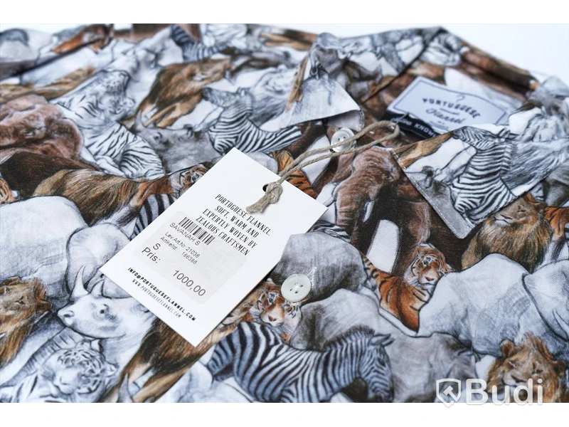 Skjorta - Portuguese Flannel (Storlek S). Nypris 1000kr.