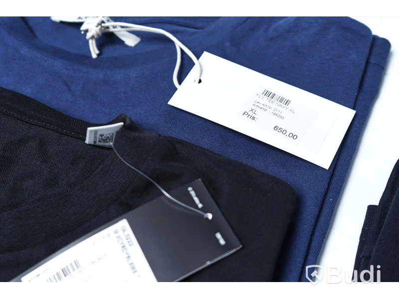 3 pack T-shirts - Paul Smith, Kestin & Adidas (Storlek XL, Paul Smith är långärmad T-shirt). Nypris 1610kr.