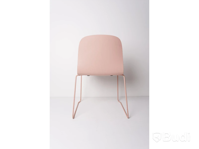 Stolar - 3 st. Visu Chair (Sled base), MUUTO, rosa, trä och metall. Nypris 2 695 kr/st.