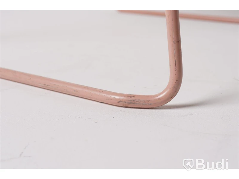 Stolar - 3 st. Visu Chair (Sled base), MUUTO, rosa, trä och metall. Nypris 2 695 kr/st.
