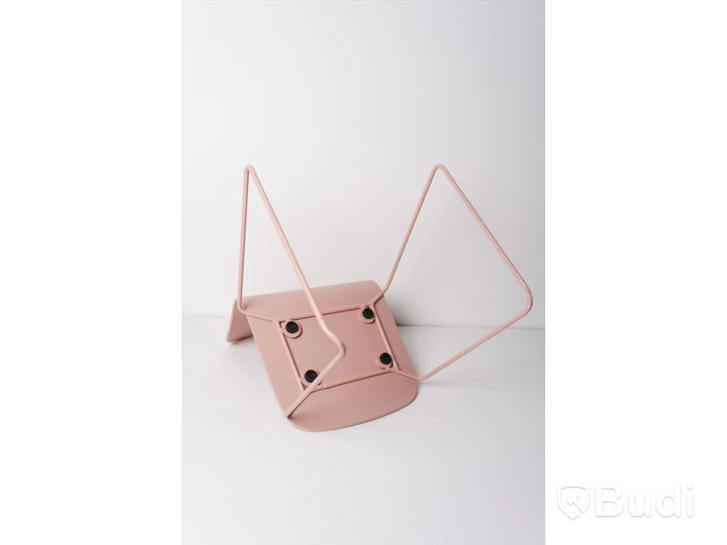 Stolar - 3 st. Visu Chair (Sled base), MUUTO, rosa, trä och metall. Nypris 2 695 kr/st.