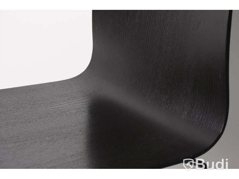 Stolar - 2 st. Visu Chair (Sled base), MUUTO, svart, trä och metall. Nypris 2 695 kr/st.