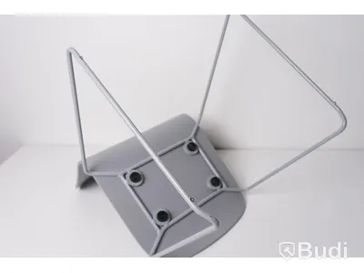 Stol - 1 st. Visu Chair (Sled base), MUUTO, grå, trä och metall. Nypris 2 695 kr/st.