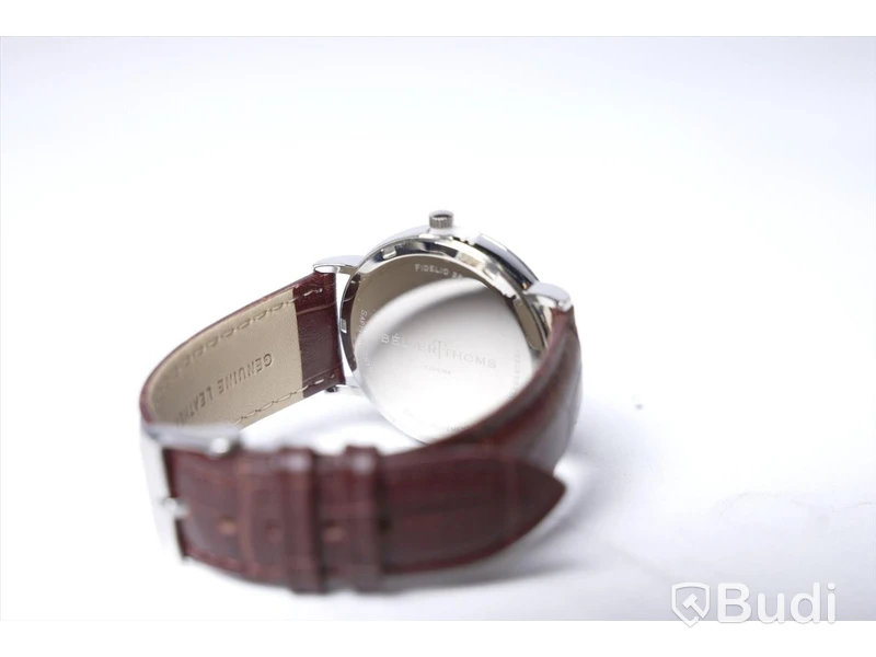 Armbandsur med armband i kalvskinn - BÉLIER THOMS ink armband av strutsskinn, Nypris: 3000 kr