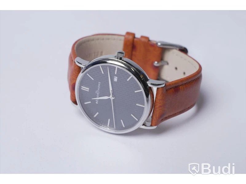 Armbandsur med armband i strutsskinn - BÉLIER THOMS, Nypris: 3000 kr
