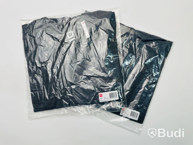2 st. stickade tröjor dam stl S grå Identity pullover merinoull v-neck, Totalt ord. pris inkl. moms: 1618 kr