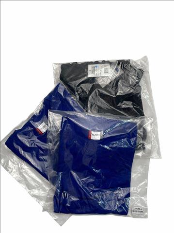 (NY) Stickad tröja dam Ernst Alexis, svart, strl 42, samt 2 st. t-shirt Clique, strl 42, blå, Totalt ord. pris inkl. moms: ca 1300 kr