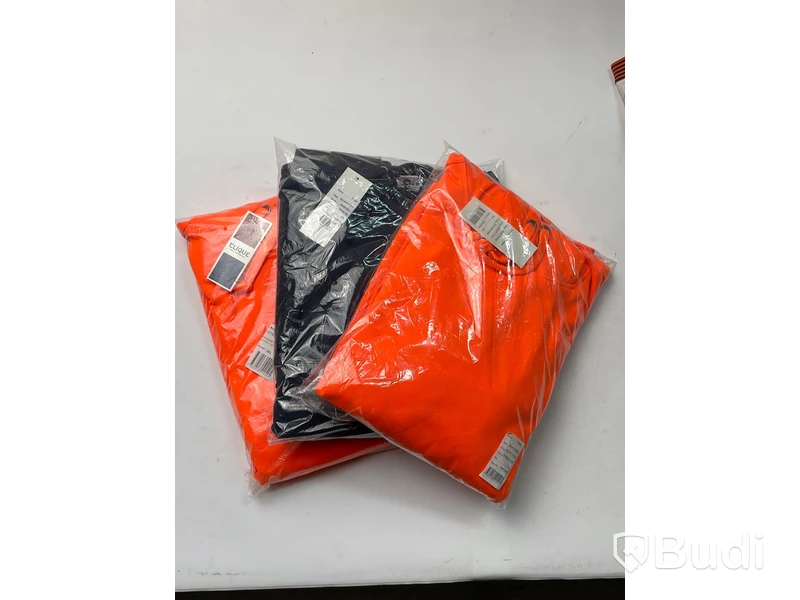 3 st SWEATSHIRT NY, 2st Orange, 1st Blå Stl: XXL Unisex Märke: Clique, ord. pris ca: 1000 kr