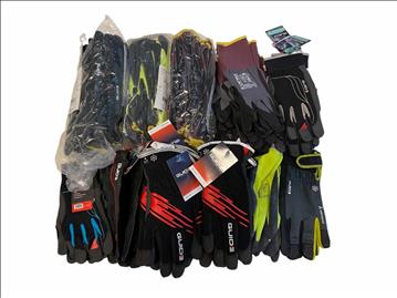 (NY) 44 st. par olika arbetshandskar i storlek 9. Märke: Guide. Totalt ord. pris inkl. moms ca: 3500kr