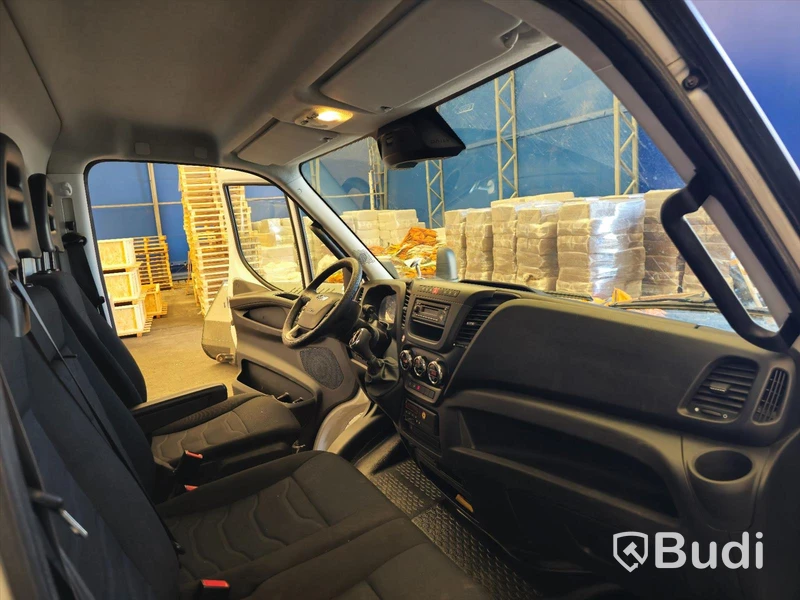 Lastbil IVECO Daily -2019 |  Totaltvikt 7,2t - EXPORT