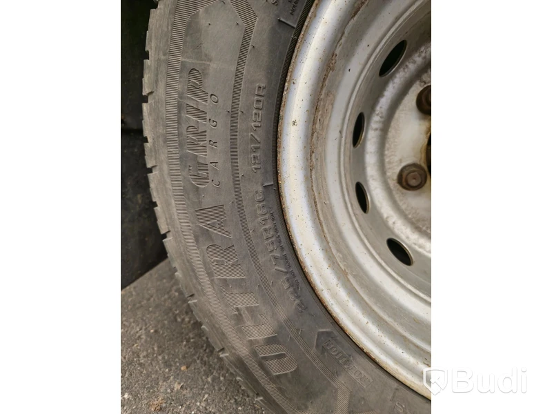 Lastbil IVECO Daily -2019 |  Totaltvikt 7,2t - EXPORT