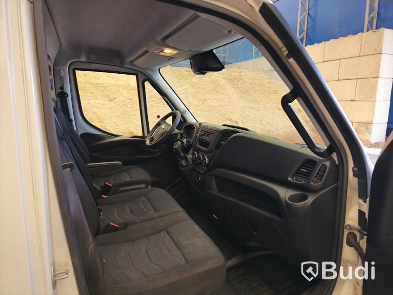 Lastbil IVECO Daily -2019 | Totaltvikt 7,2t - EXPORT