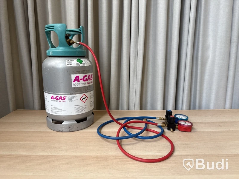 Tub köldmedium (R134a) med manometerställ