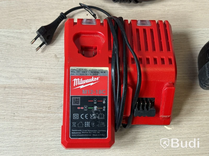 5 st batterimaskiner Milwaukee