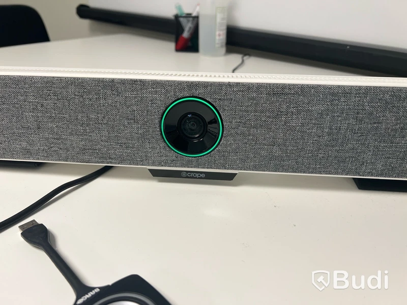Konferensutrustning, Benq Projektor, Crape konferenskamera med högtalare samt projektorduk samt clickshare adaptrar