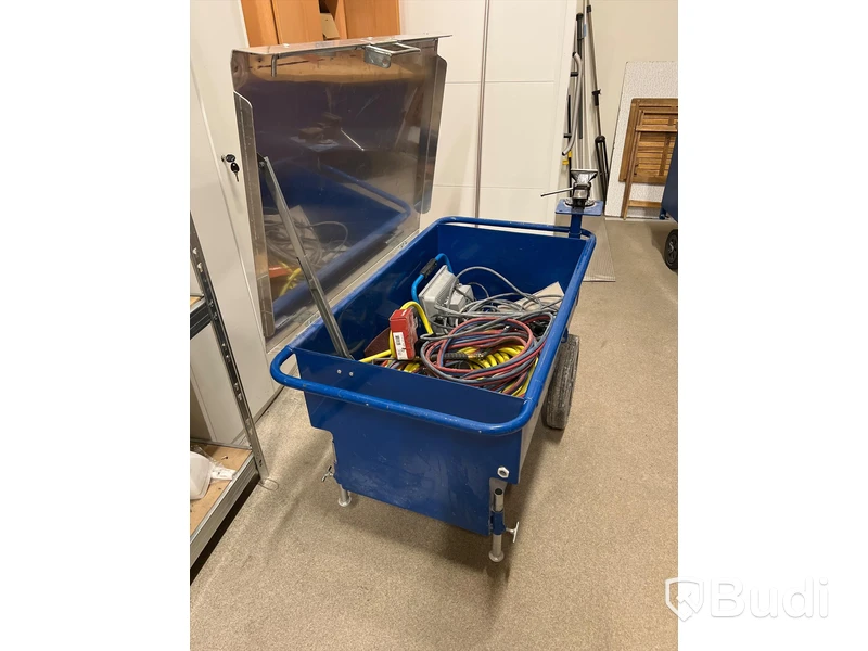 Verktygs kista inklusive innehåll