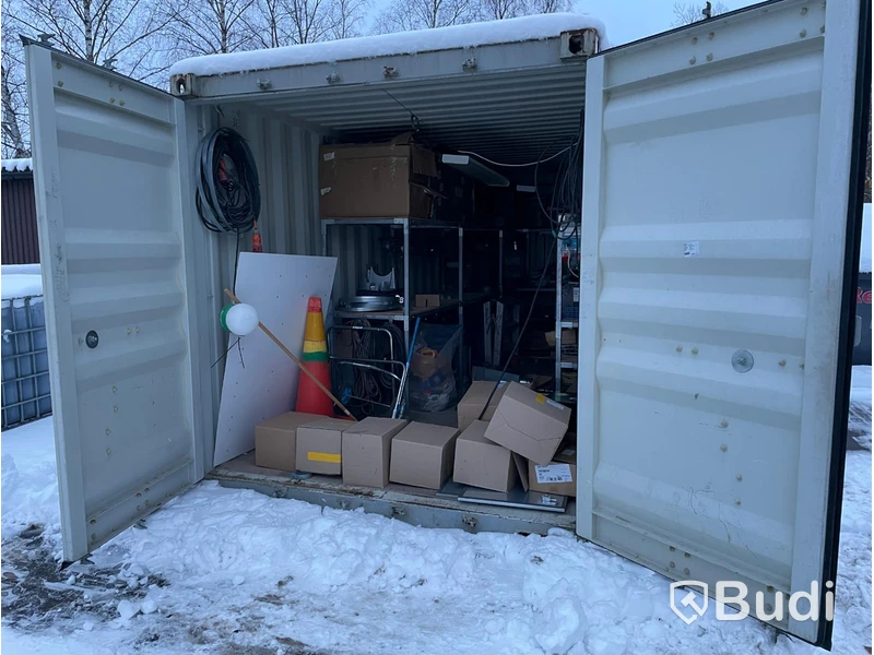 20 fots container med innehåll