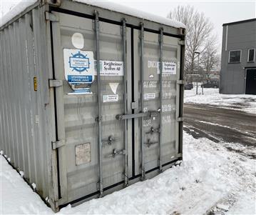 20 fots container med innehåll