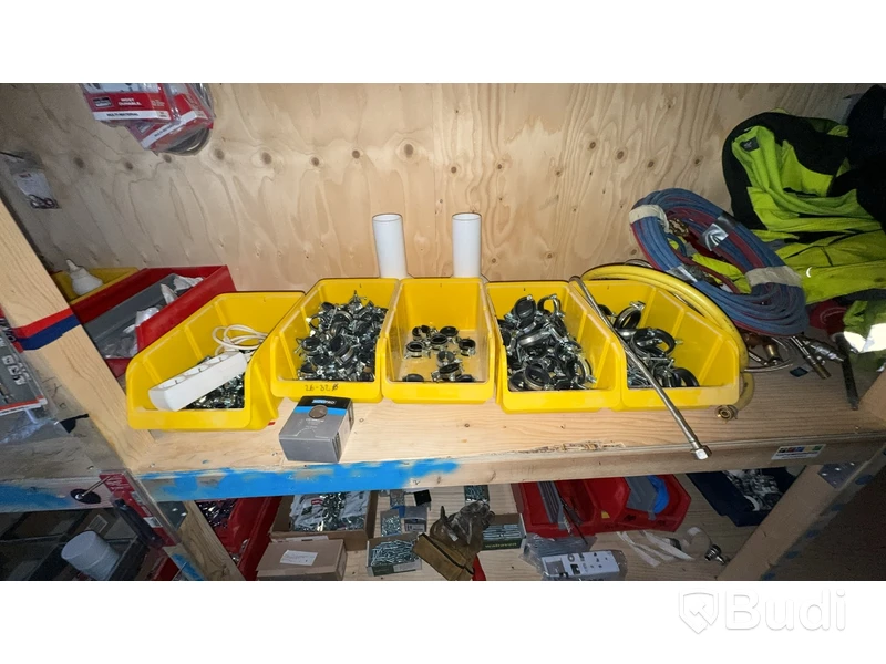 20 fots container med innehåll