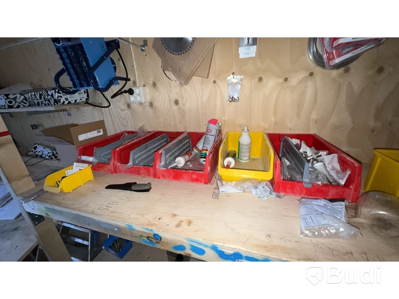 20 fots container med innehåll