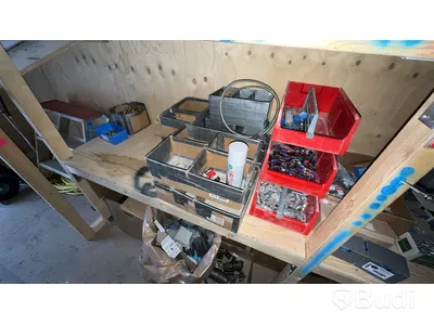 20 fots container med innehåll